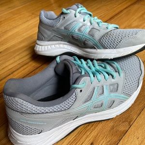 ASICS women’s running shoes